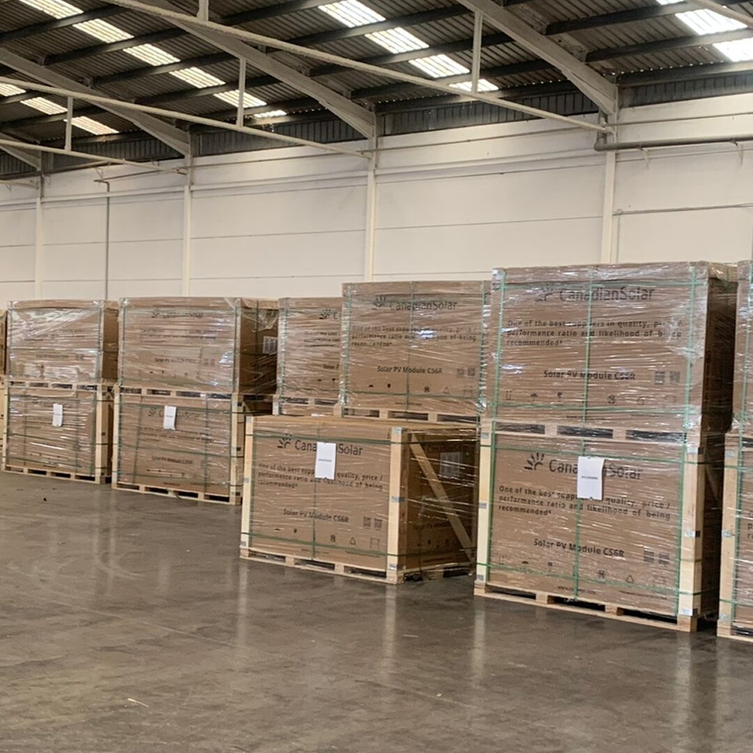 Contenedor Paneles Solares