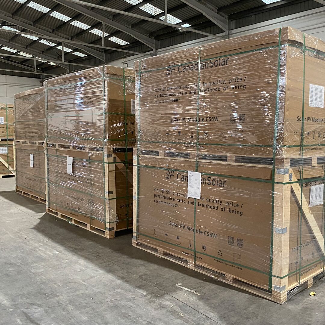 Contenedor Paneles Solares